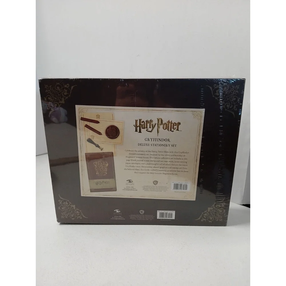 HARRY POTTER GRYFFINDOR DELUXE STATIONERY SET 2015 INSIGHT EDITIONS‎ NEW IN BOX